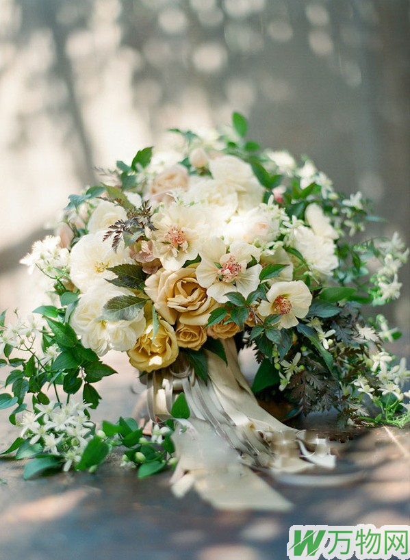 挑选出你最爱的鲜花 打造浪漫新娘手捧花